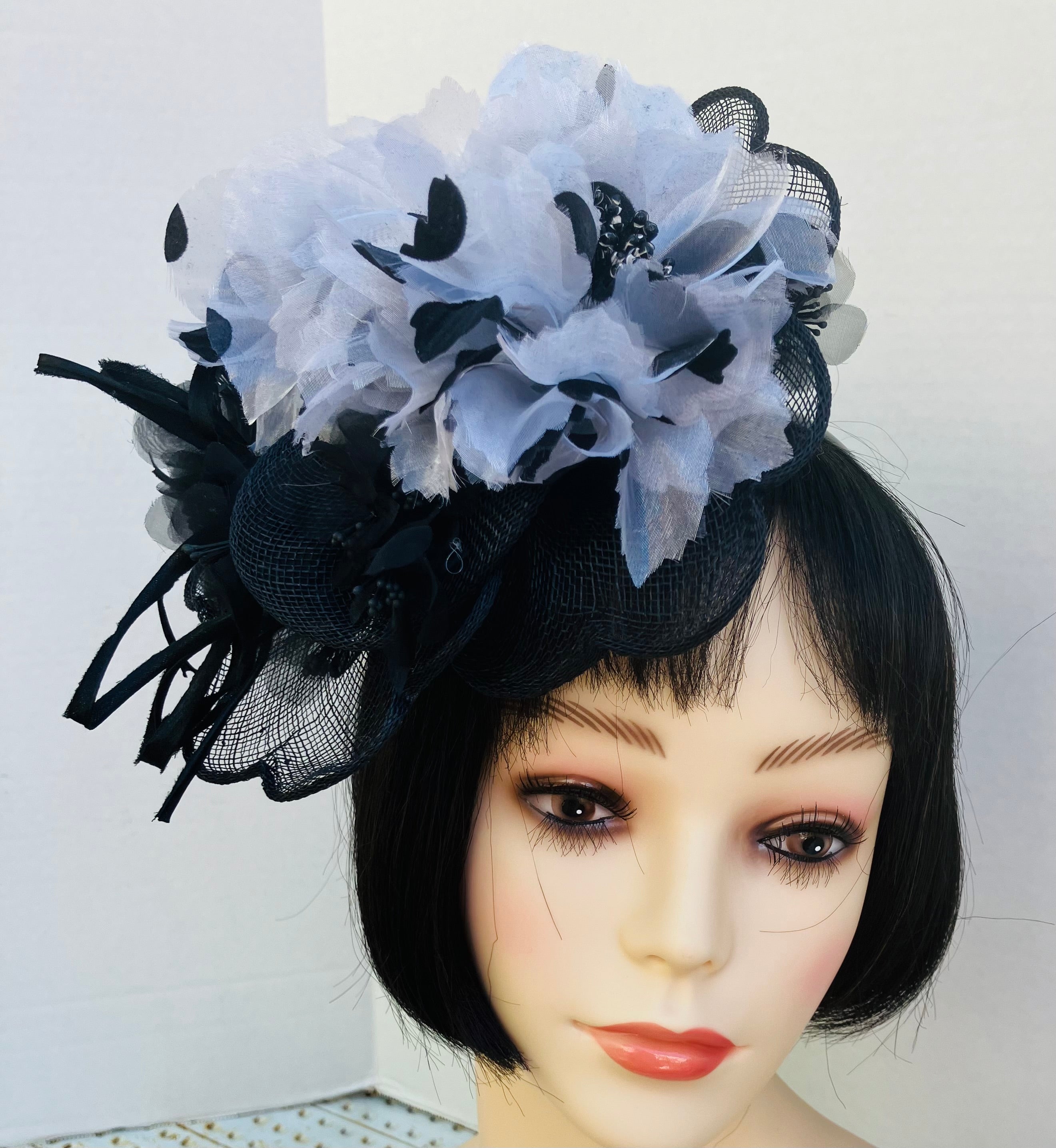 Black-White Flower Fascinator