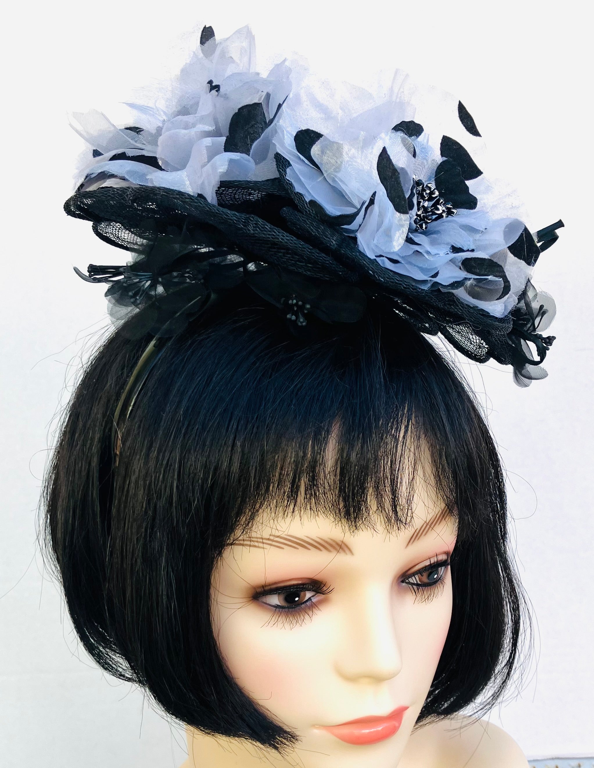Black-White Flower Fascinator