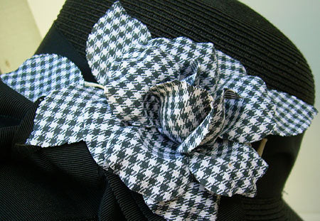 Black 4" Brim Hat/ Check Rose