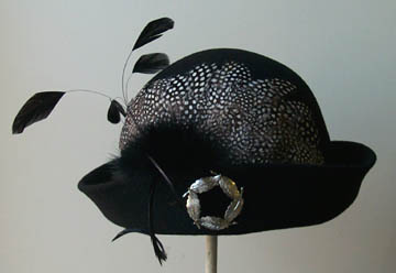 Black Cloche-Swirl