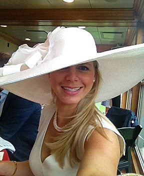 White 5-6" Brim-White Rose