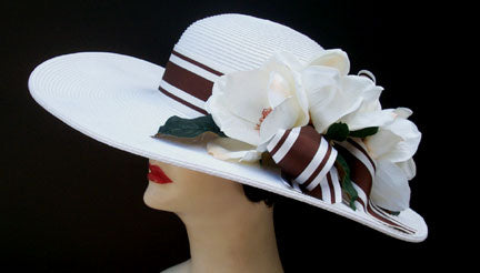 White Picture/Brown Stripe