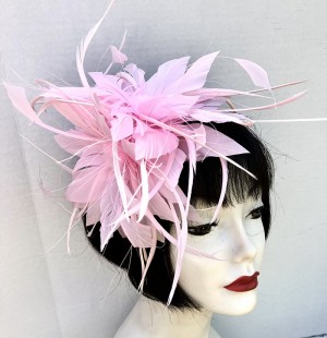  Pale Pink Small Feather Fascinator